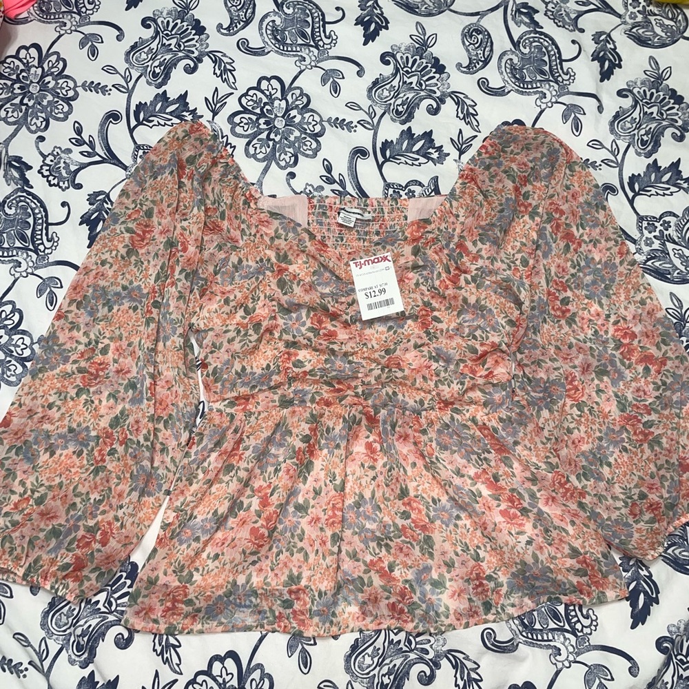 American Eagle Outfitters Floral Blouse in Pink and Blue